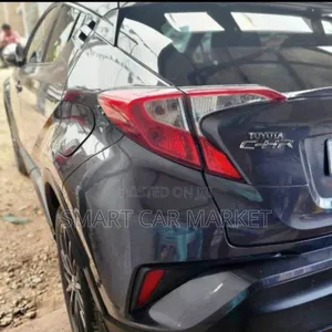 Toyota C-HR 2017 Gray
