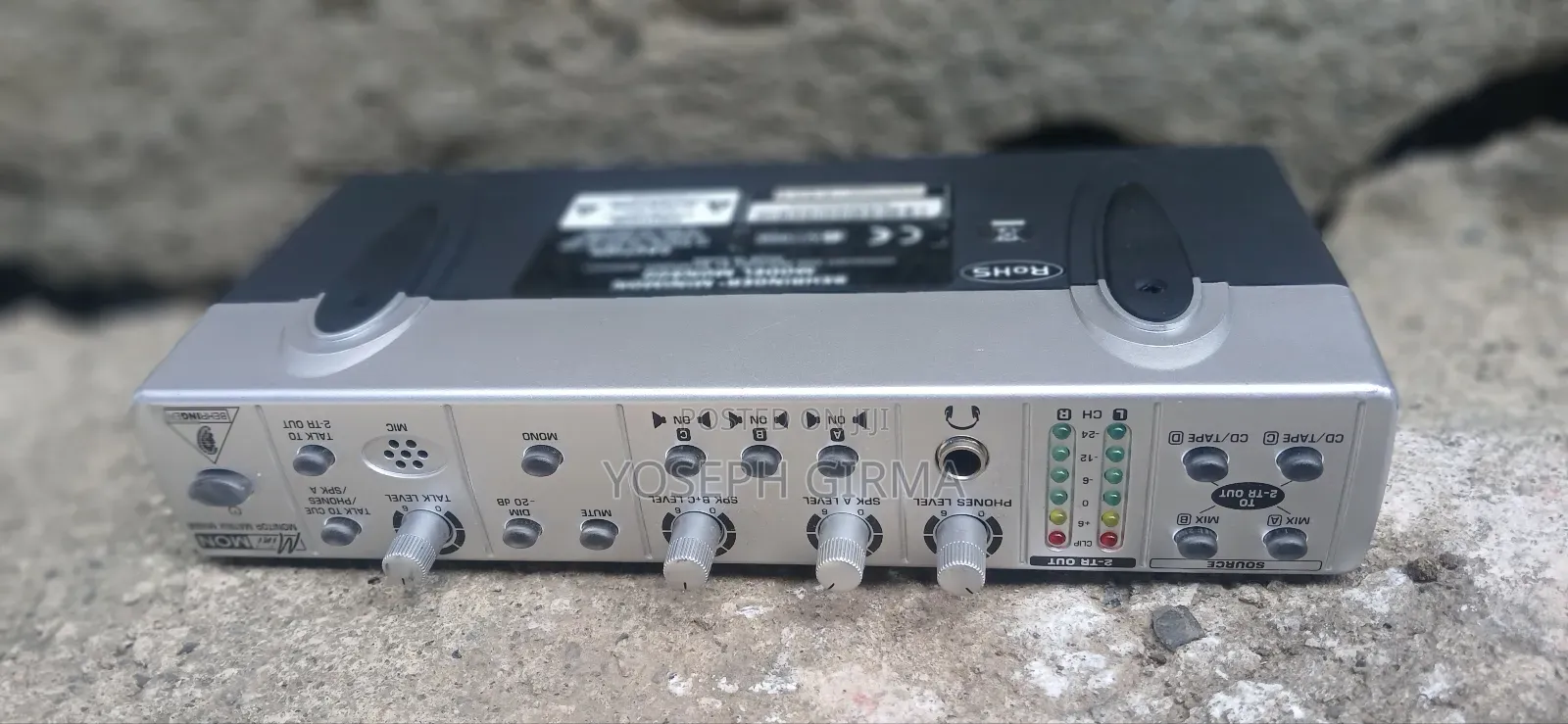 Behringer Minimon Model Mon800