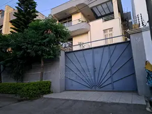 5bdrm House in Cmc, Yeka for sale