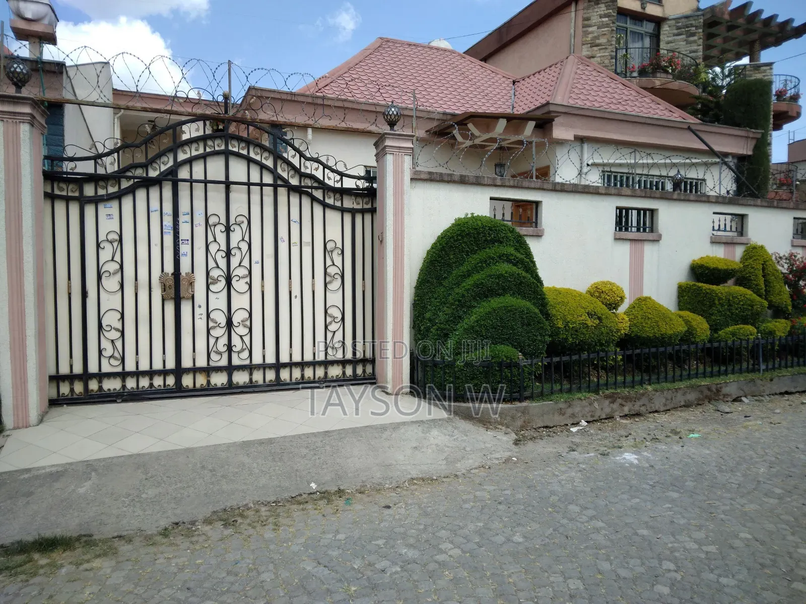 3bdrm Villa in Addis Ababa Wesen, Bole for sale