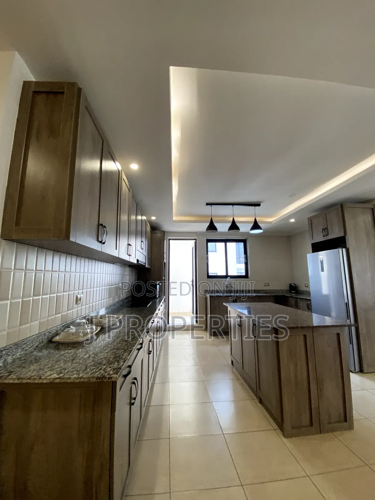 Furnished 3bdrm Apartment in Yeka for rent