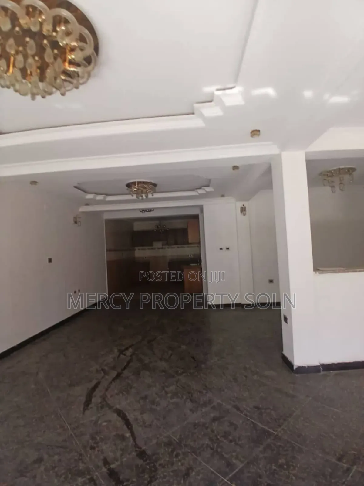 8bdrm House in Yeka for sale