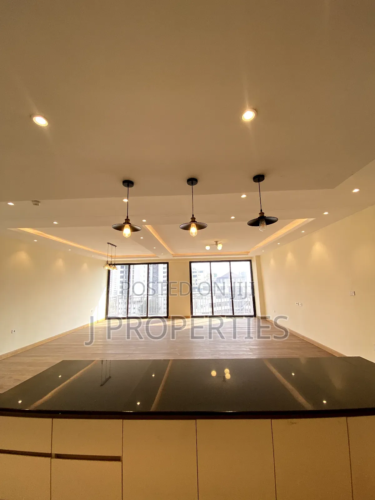 4bdrm Apartment in Kirkos for sale