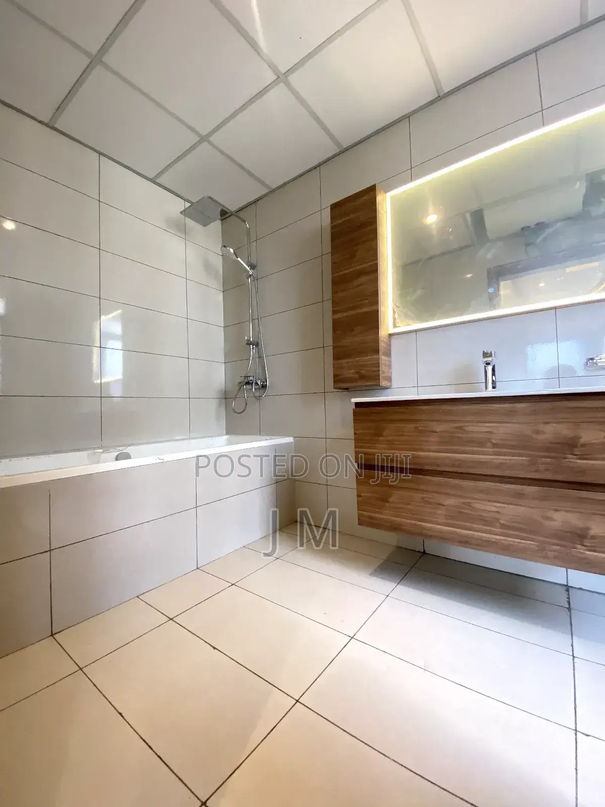 4bdrm Apartment in Kirkos for sale