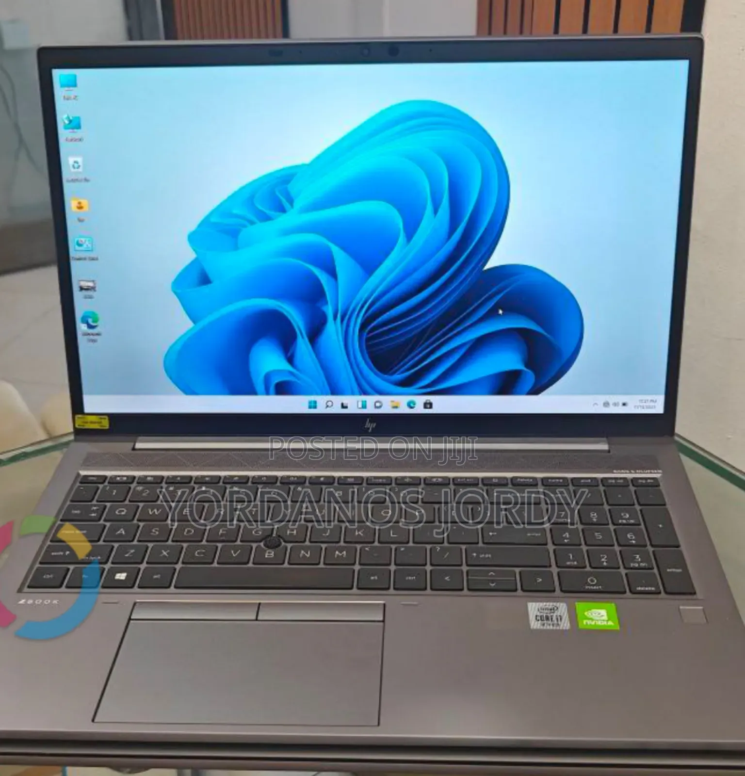 New Laptop HP ZBook Firefly 15 G7 16GB Intel Core i7 SSD 512GB