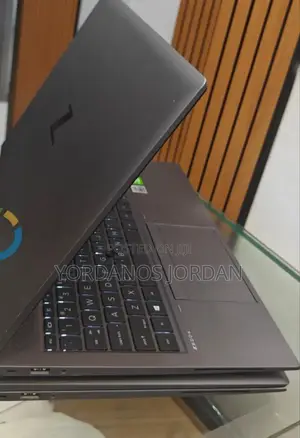 New Laptop HP ZBook Firefly 15 G7 16GB Intel Core i7 SSD 512GB