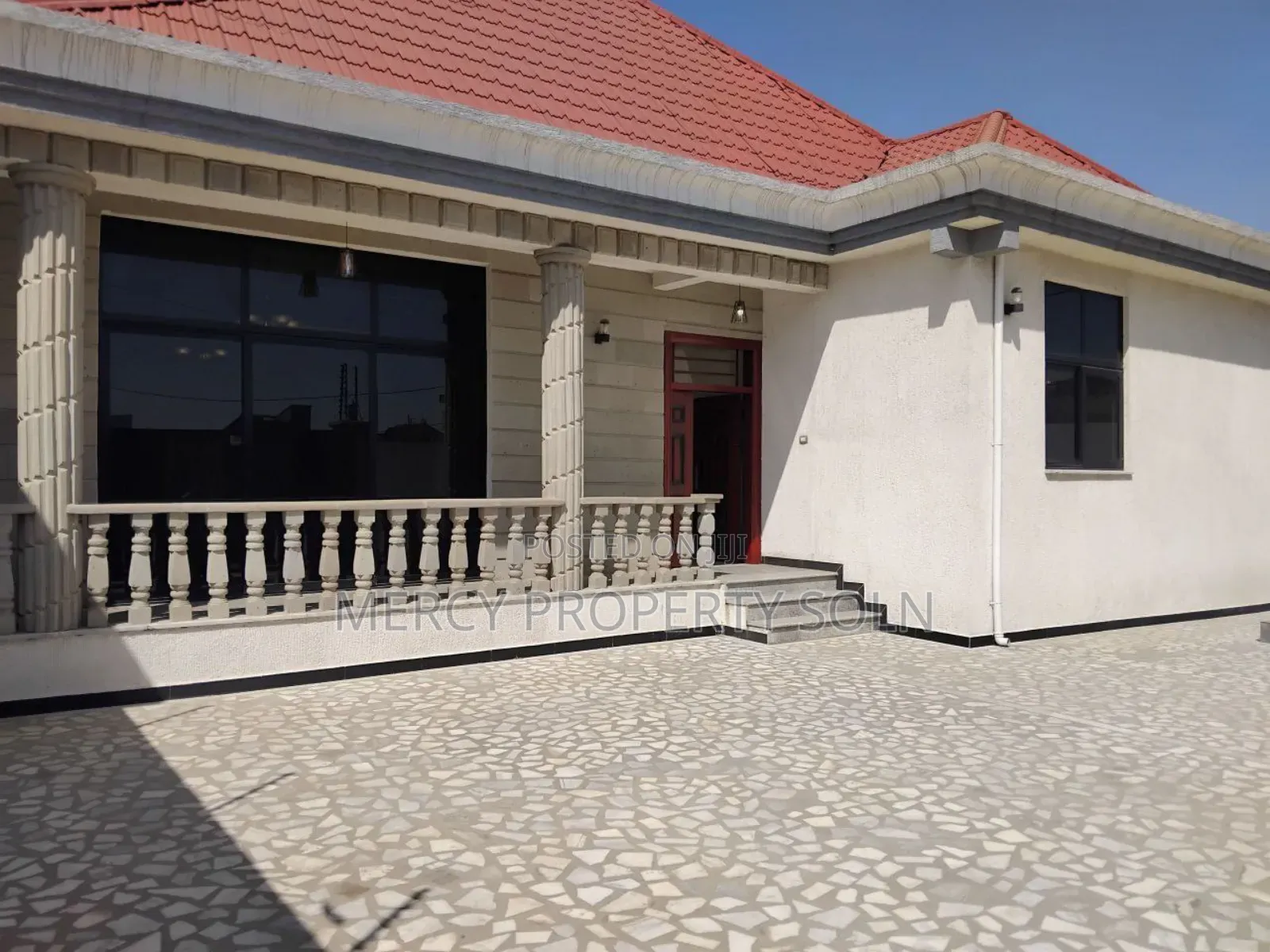 6bdrm House in Yeka for sale