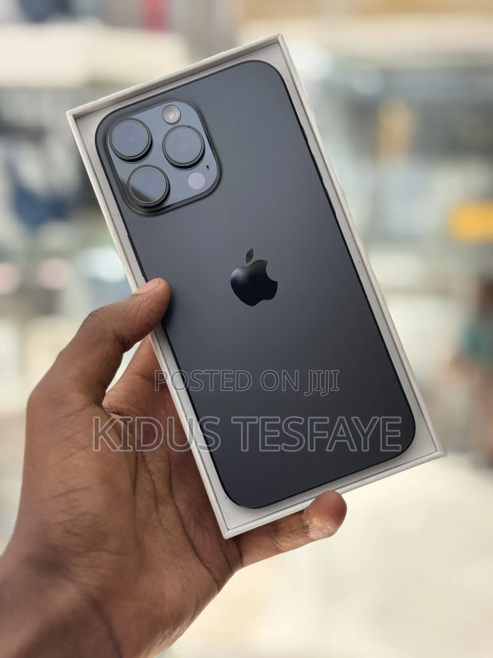 New Apple iPhone 16 Pro Max 1 TB Black