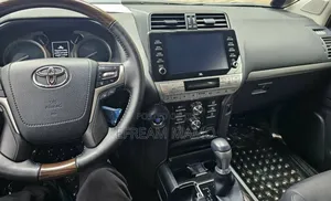 Toyota Land Cruiser 2023 Black