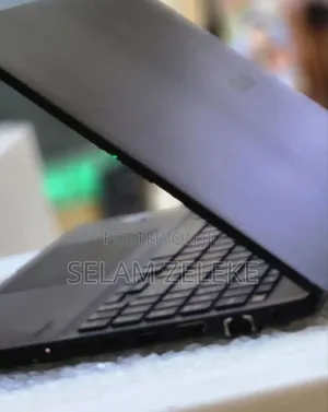 New Laptop Asus VivoBook 15 X505BA 16GB Intel Core i9 SSD 1T