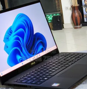 New Laptop Asus VivoBook 15 X505BA 16GB Intel Core i9 SSD 1T