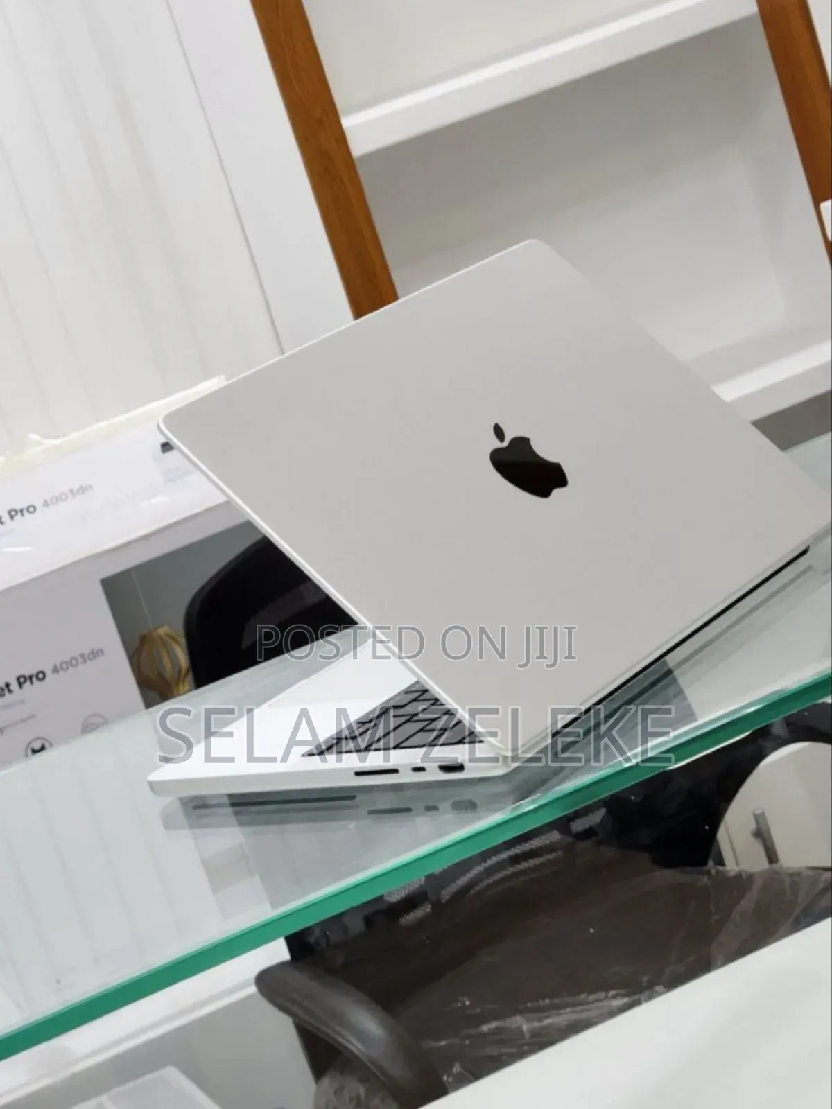 New Laptop Apple MacBook Pro M1 16GB Apple M1 Pro SSD 512GB