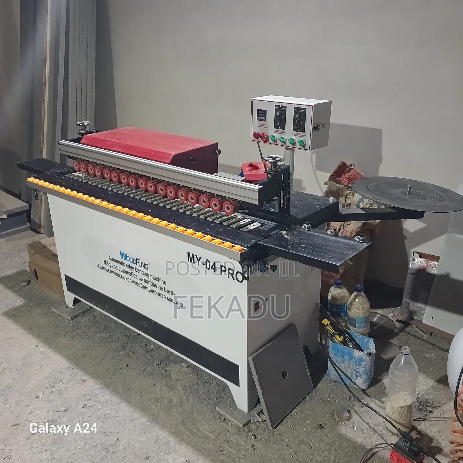 Edge Banding Machine ( ቪነር መለጠፊያ )