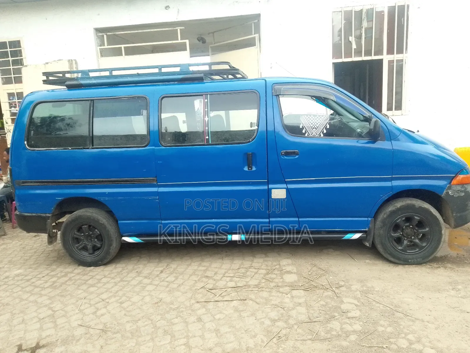 New Toyota HiAce 2002 Blue