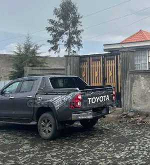 Toyota Hilux Revo Double Cab Deisel 2.8 RWD 2021 Gray