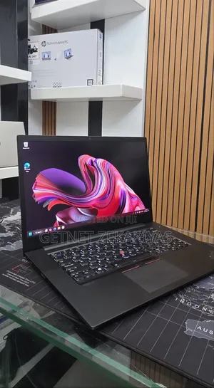 New Laptop Lenovo ThinkPad X1 Carbon 16GB Intel Core i9 SSD 512GB