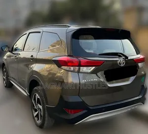 Toyota Rush 2021 Gray