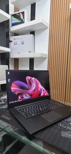 New Laptop Lenovo 16GB Intel Core i9 SSD 512GB