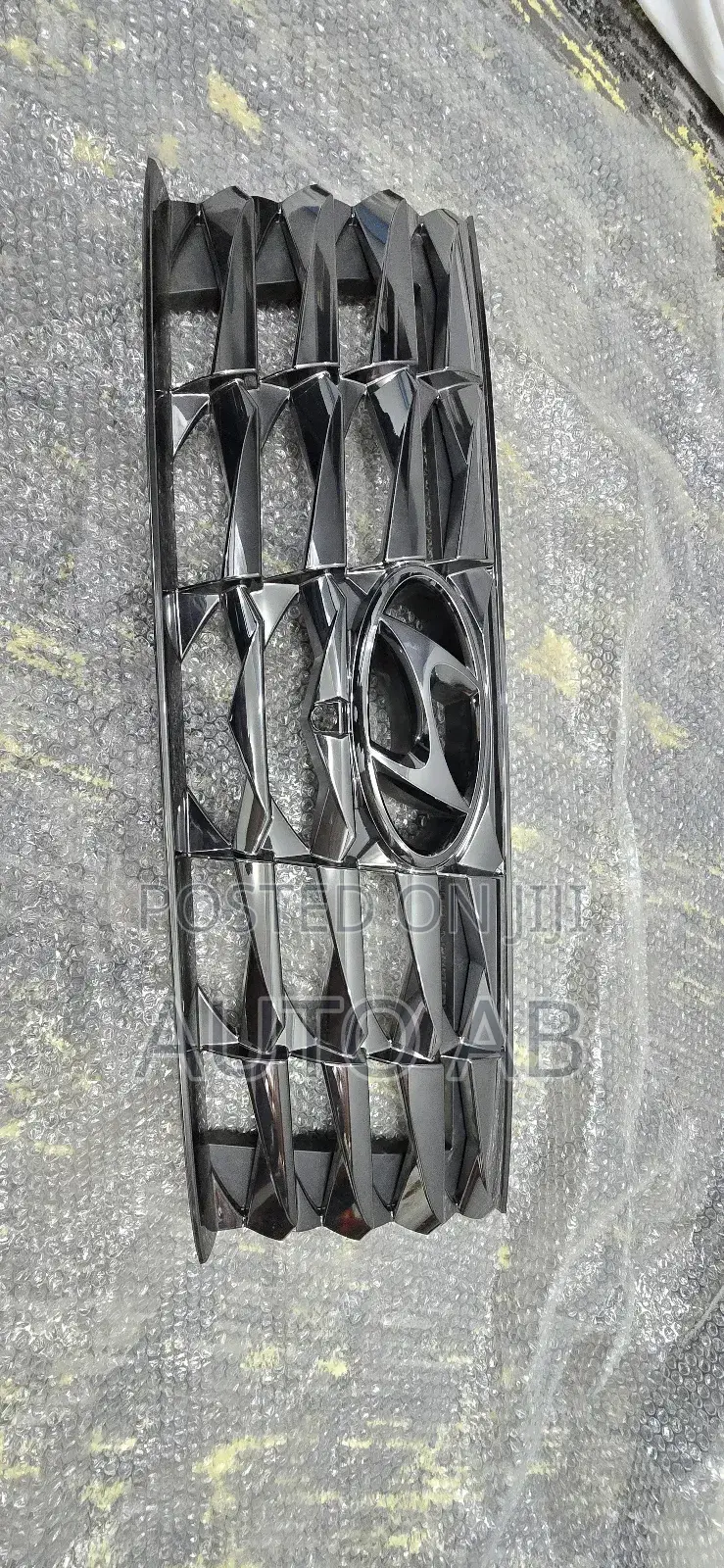 Hyundia Tucson 2022, Air Intake Grille, Front Upper Grill.