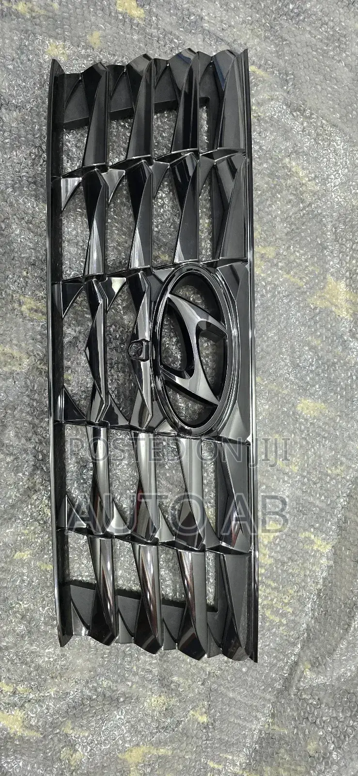 Hyundia Tucson 2022, Air Intake Grille, Front Upper Grill.