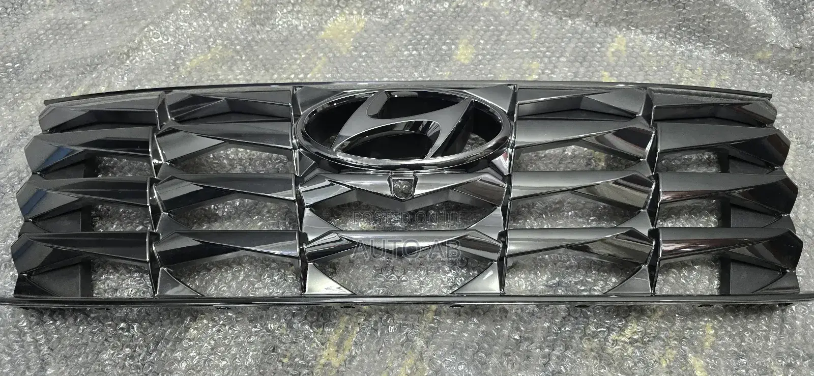 Hyundia Tucson 2022, Air Intake Grille, Front Upper Grill.