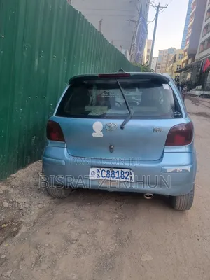 Toyota Vitz 1.0 FWD 3dr 2002 Silver