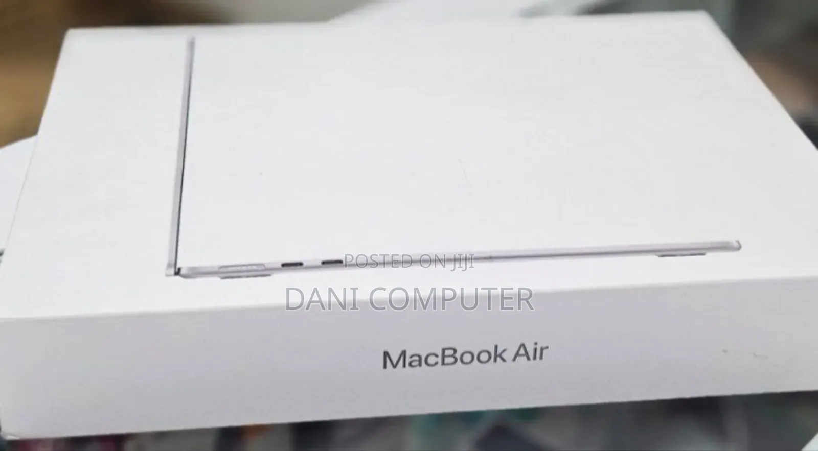 New Laptop Apple MacBook Air 2025 M4 13-inch 16GB Apple M4 SSD 256GB