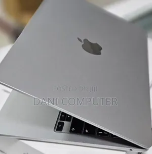 New Laptop Apple MacBook Air 2025 M4 13-inch 16GB Apple M4 SSD 256GB