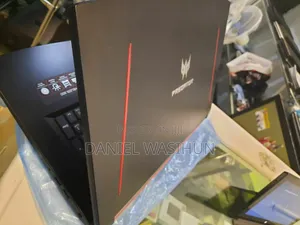 New Laptop Acer Predator Helios 300 12GB Intel Core i7 SSHD+SSD 1T