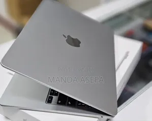 New Laptop Apple MacBook Air 2025 M4 13-inch 16GB Apple M4 SSD 256GB