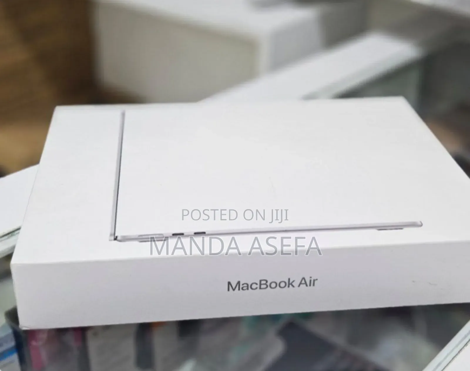 New Laptop Apple MacBook Air 2025 M4 13-inch 16GB Apple M4 SSD 256GB