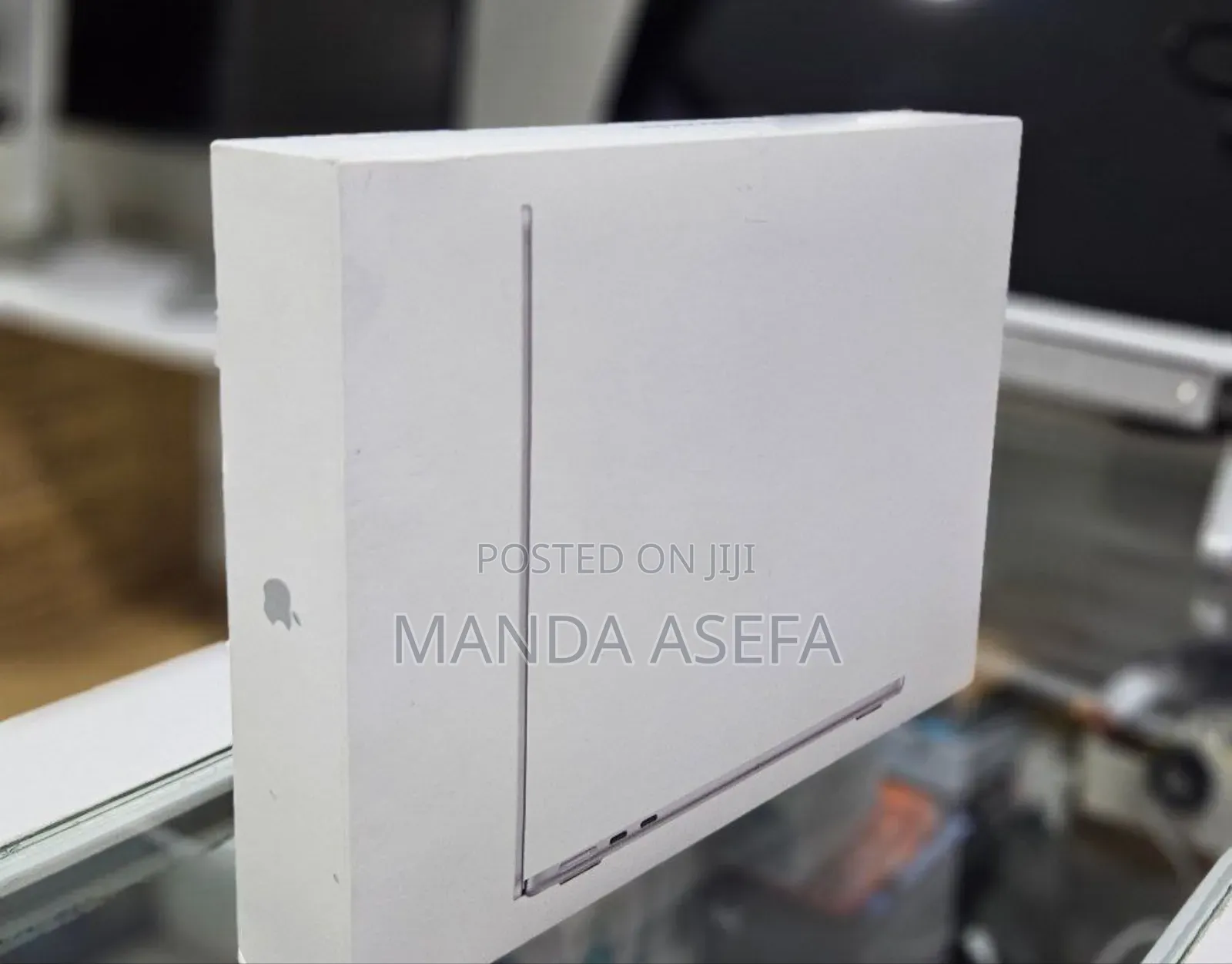 New Laptop Apple MacBook Air 2025 M4 13-inch 16GB Apple M4 SSD 256GB