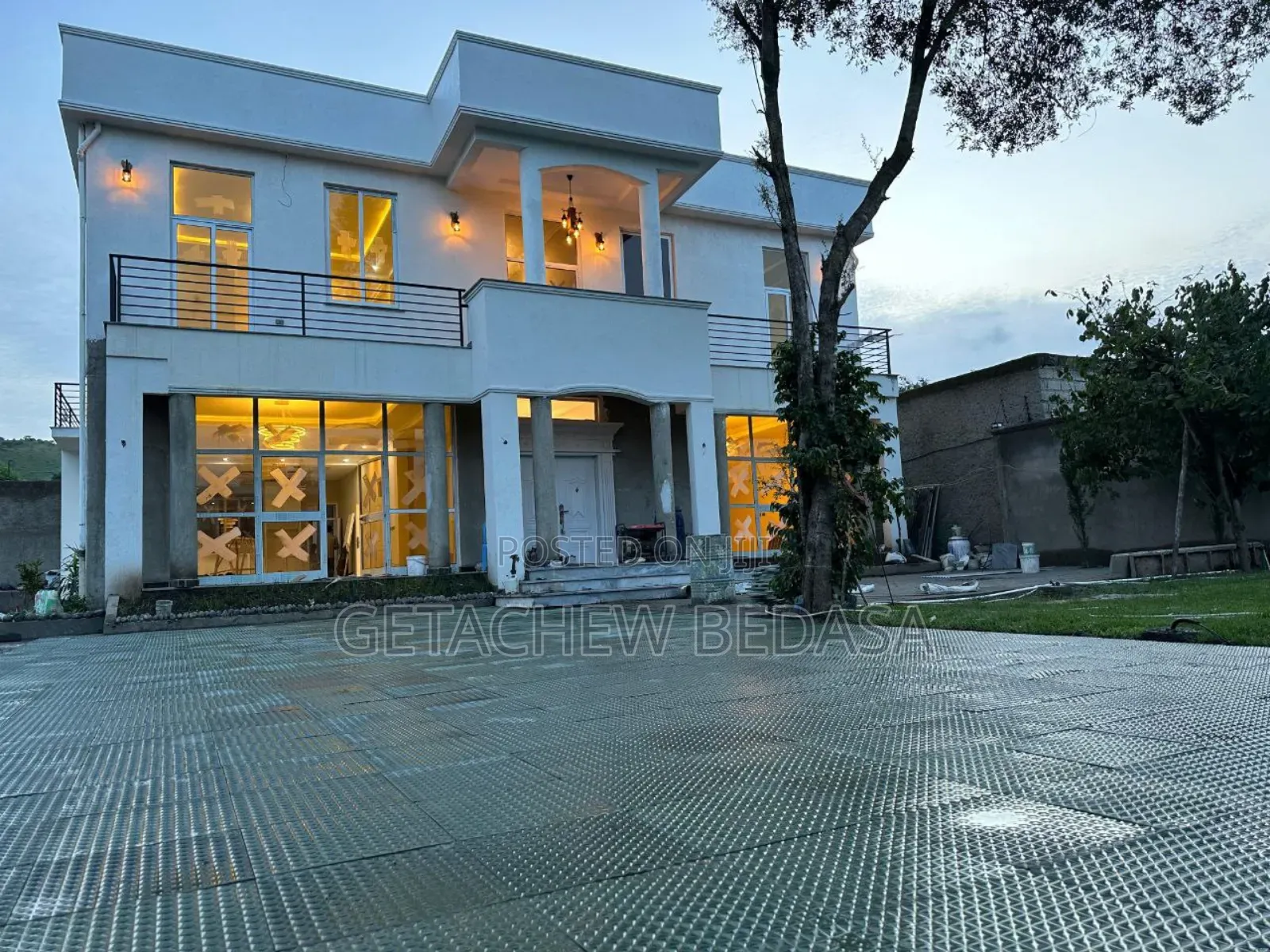 Furnished 9bdrm House in Oromia-Finfinne for sale