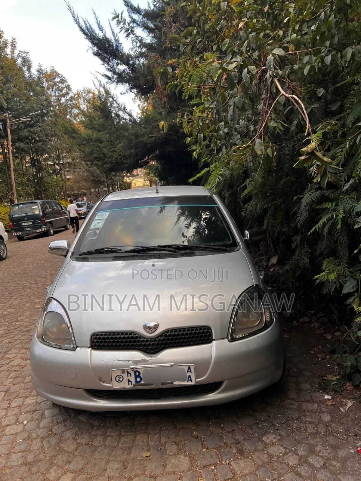 Toyota Vitz 2001 Silver