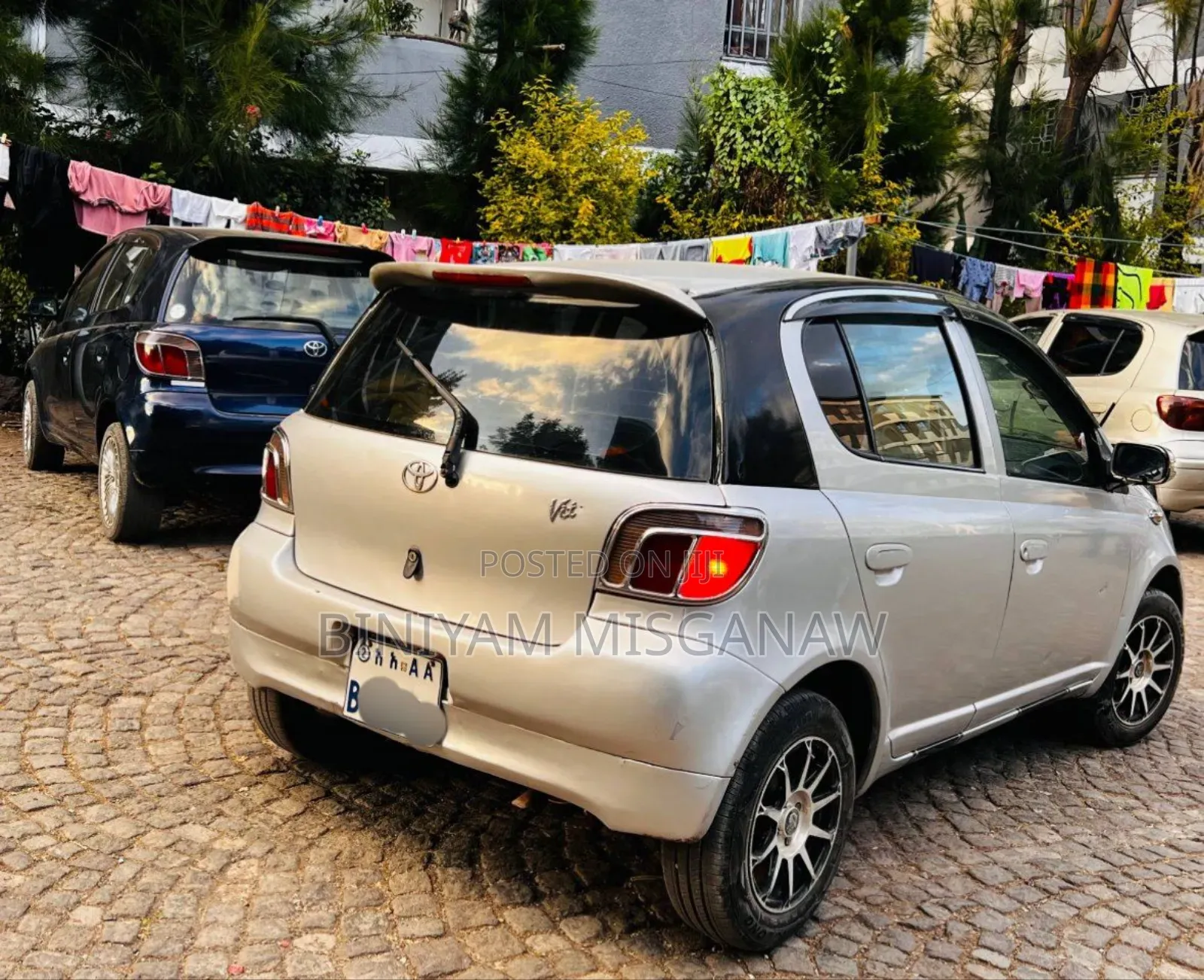 Toyota Vitz 2001 Silver