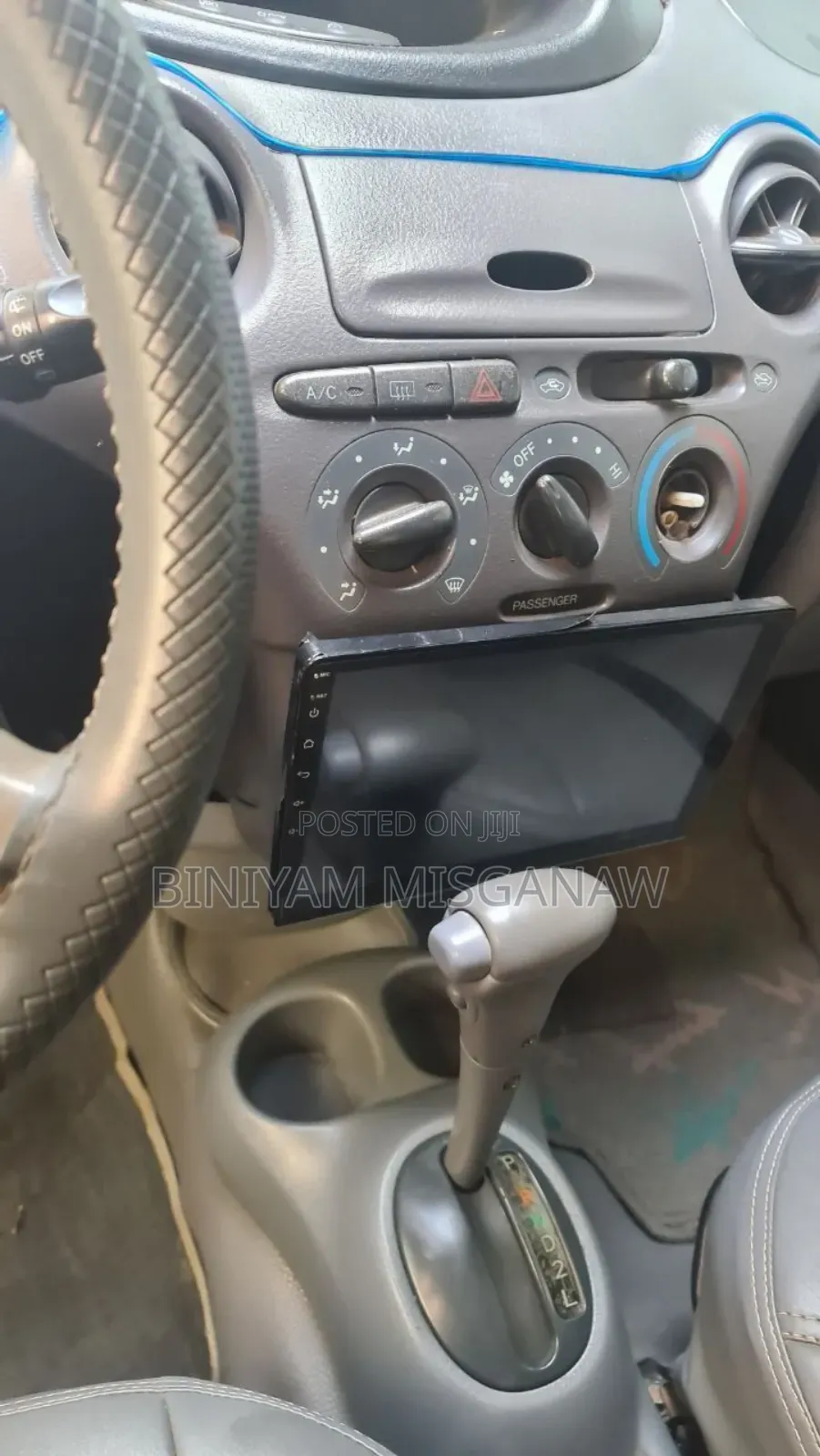 Toyota Vitz 2001 Silver