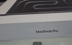 New Laptop Apple Macbook Pro 2025 M5 14-inch 16GB Apple M5 SSD 1T