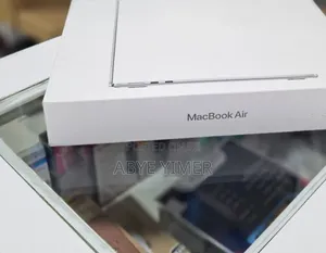 New Laptop Apple MacBook Air 2025 M4 15-inch 16GB Apple M4 SSD 256GB