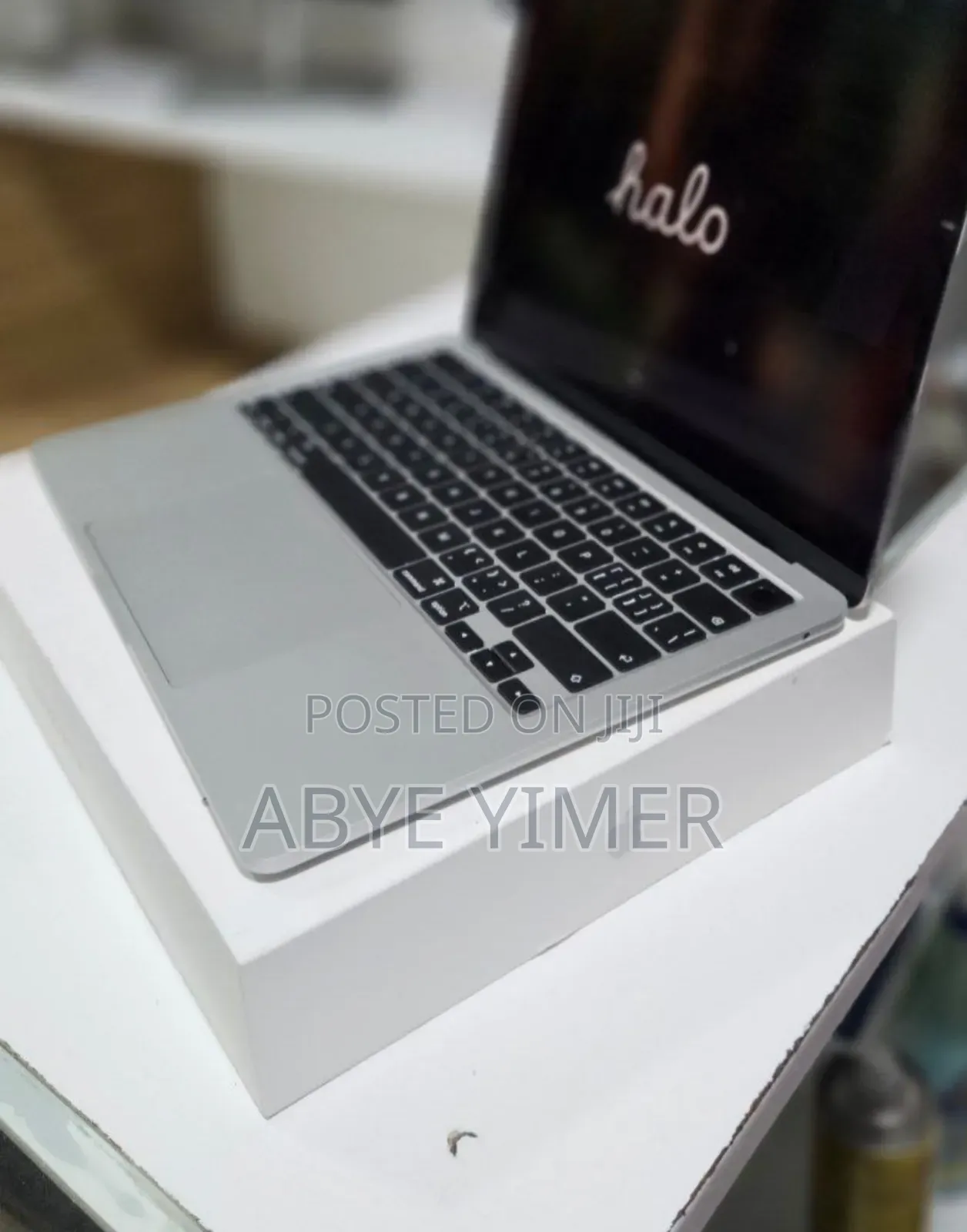 New Laptop Apple MacBook Air 2025 M4 15-inch 16GB Apple M4 SSD 256GB