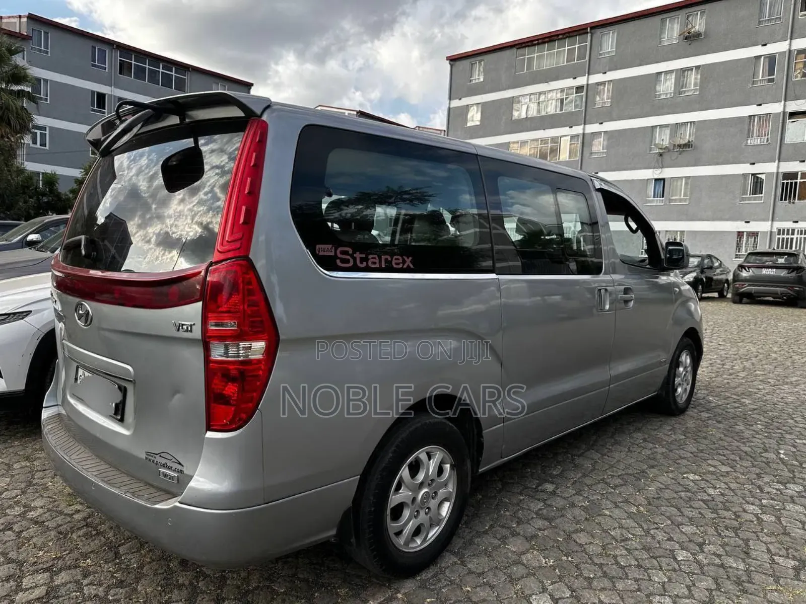 Hyundai Starex 2015 Silver