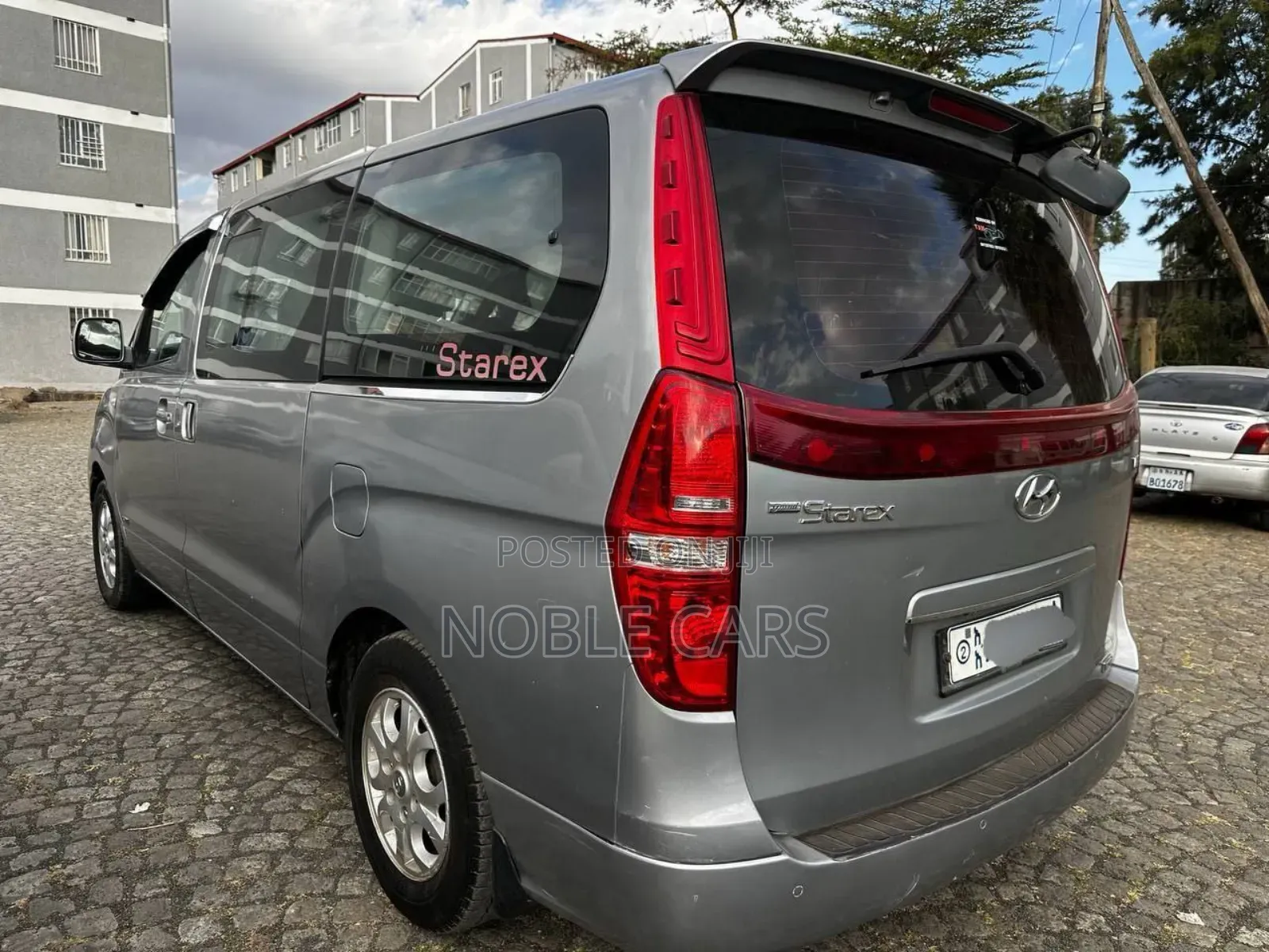 Hyundai Starex 2015 Silver