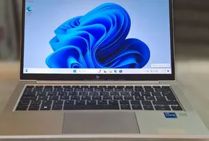 New Laptop HP EliteBook 830 G8 16GB Intel Core i5 SSD 512GB