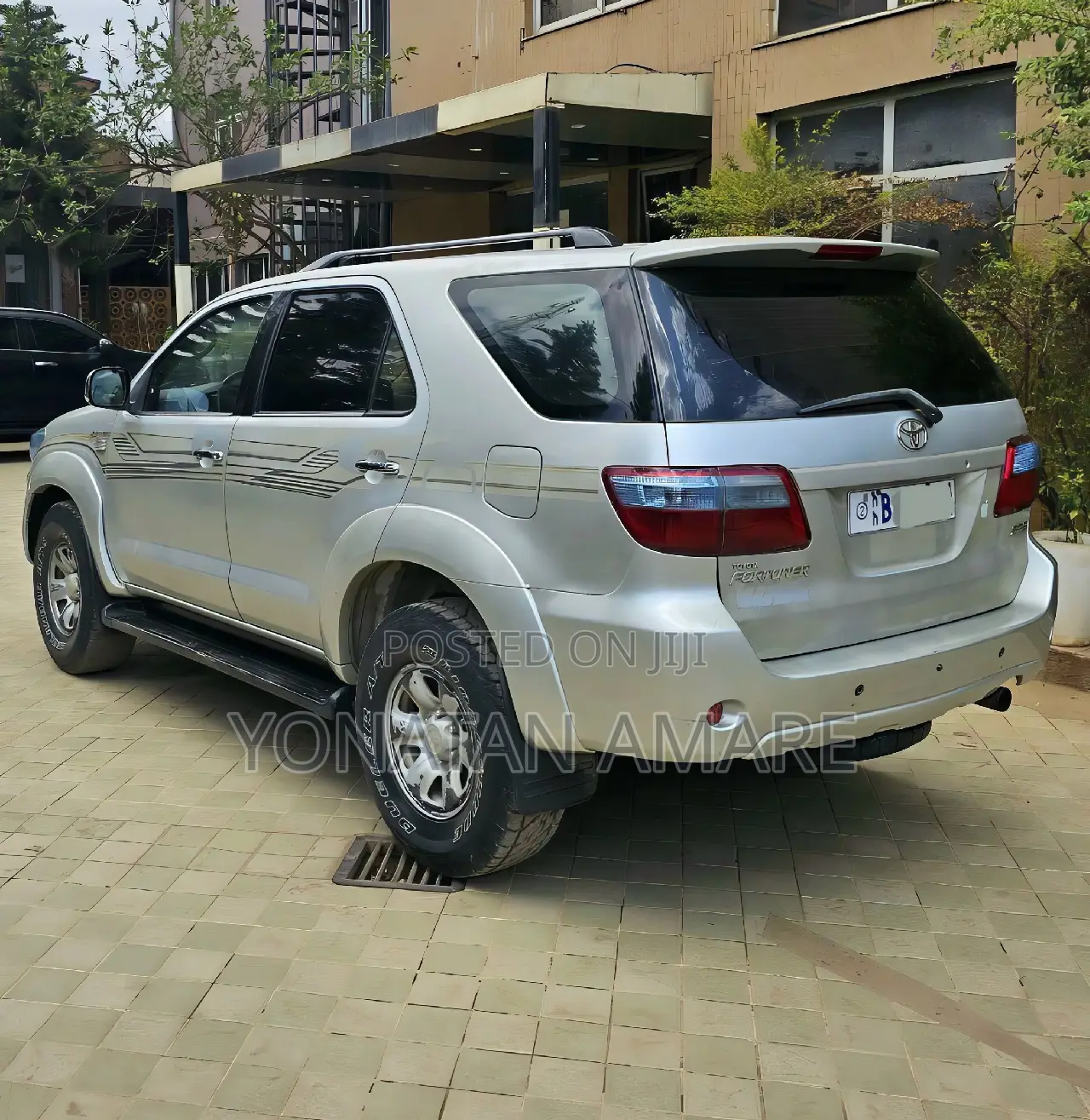 Toyota Fortuner 2009 Gold