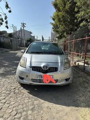 Toyota Yaris 1.0 VVT-i 2007 Silver