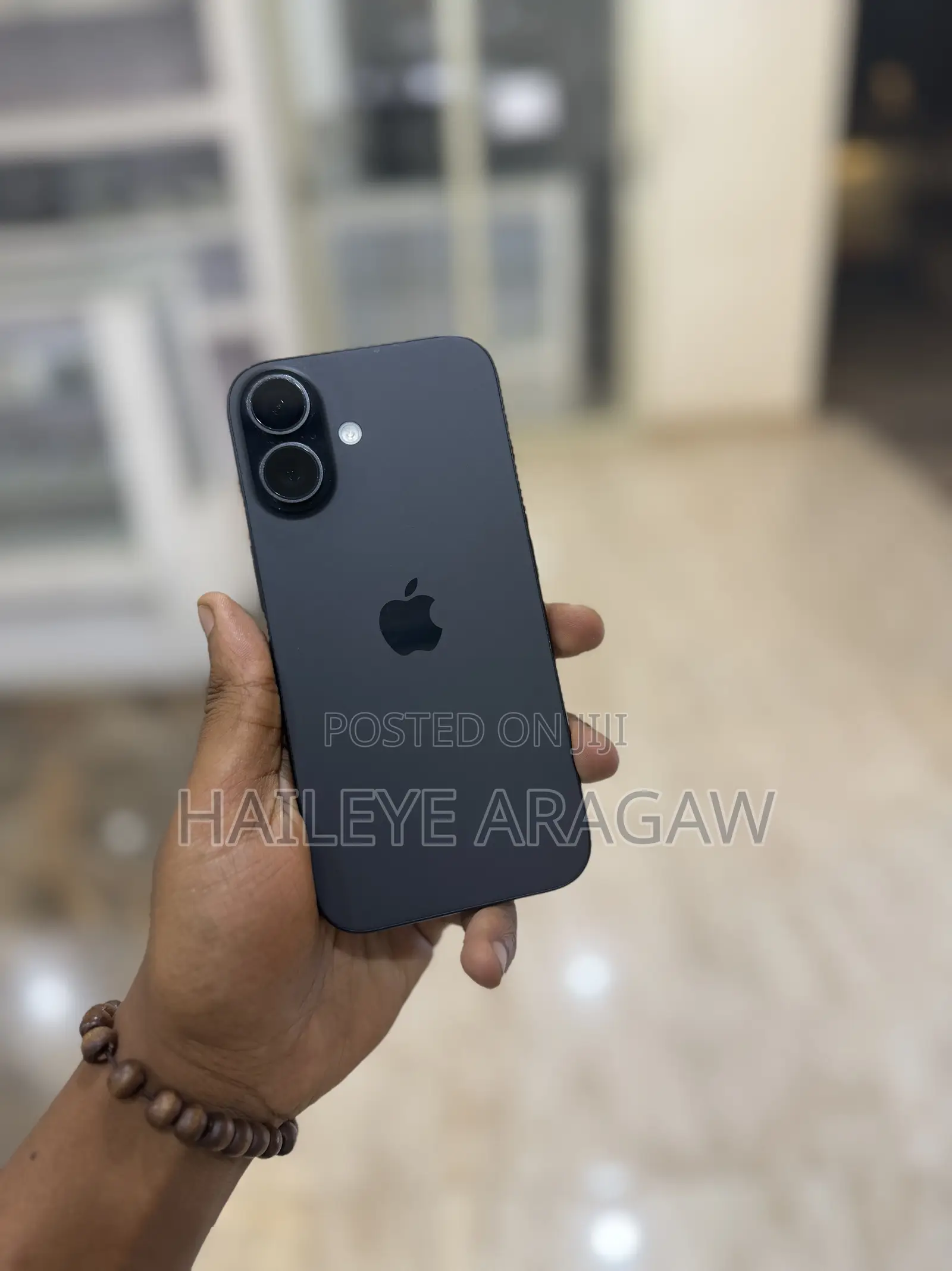 New Apple iPhone 16 128 GB Black