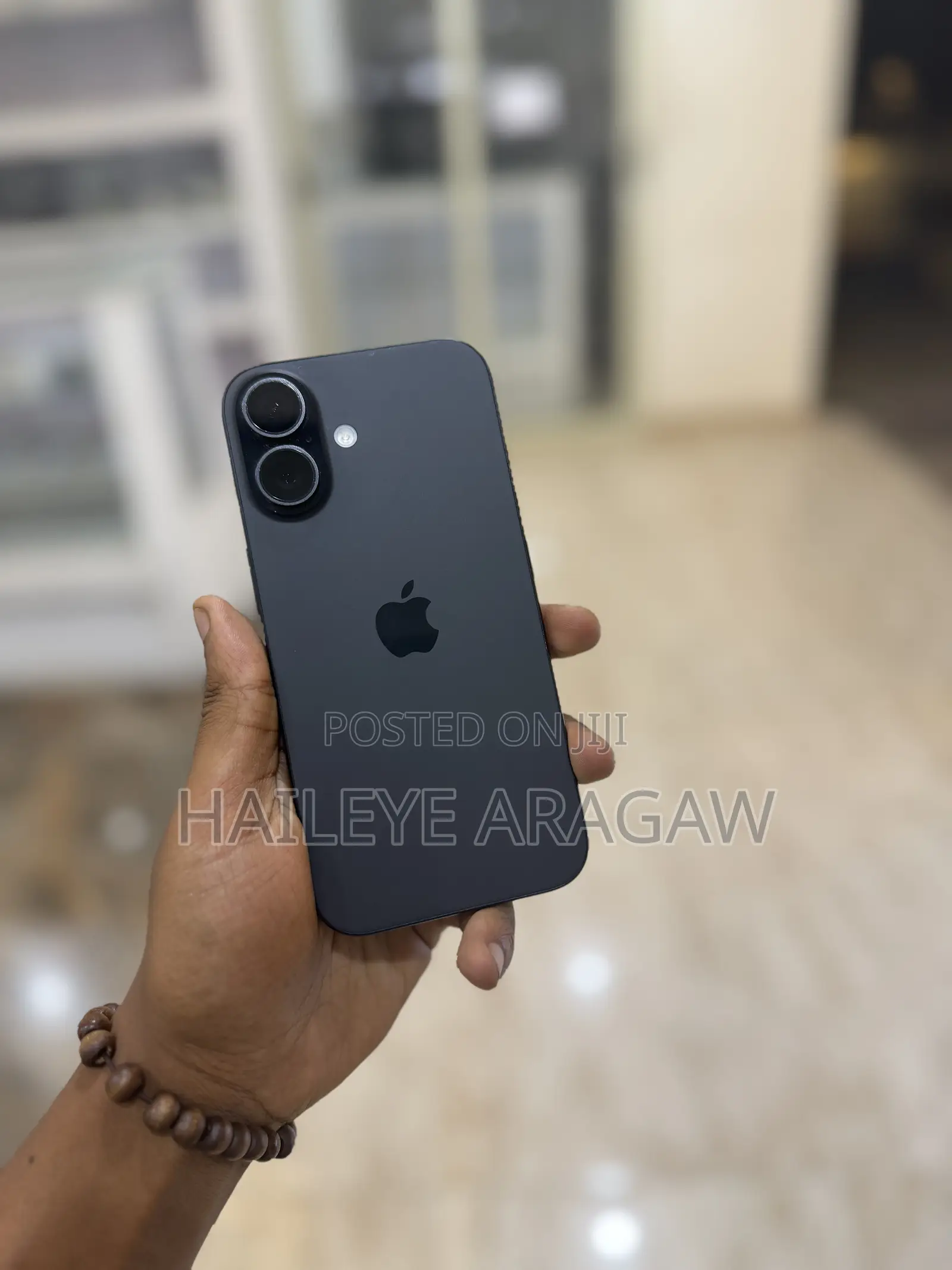 New Apple iPhone 16 128 GB Black