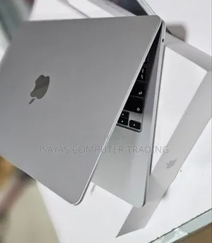 New Laptop Apple MacBook Air 2025 M4 13-inch 16GB Apple M4 SSD 256GB