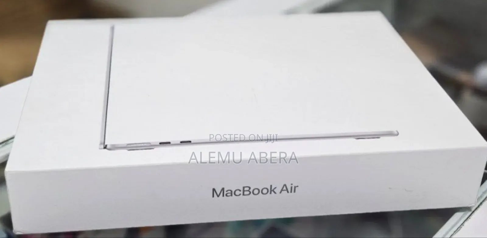 New Laptop Apple MacBook Air 2025 M4 13-inch 16GB Apple M4 SSD 256GB