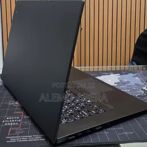 New Laptop Lenovo 16GB Intel Core i9 SSD 512GB
