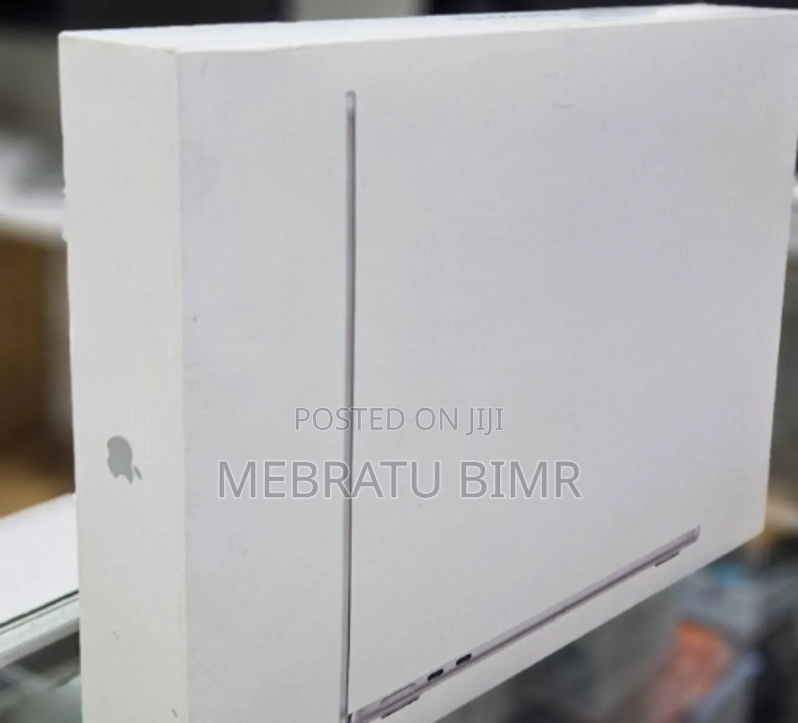 New Laptop Apple MacBook Air 2025 M4 13-inch 16GB Apple M4 SSD 256GB